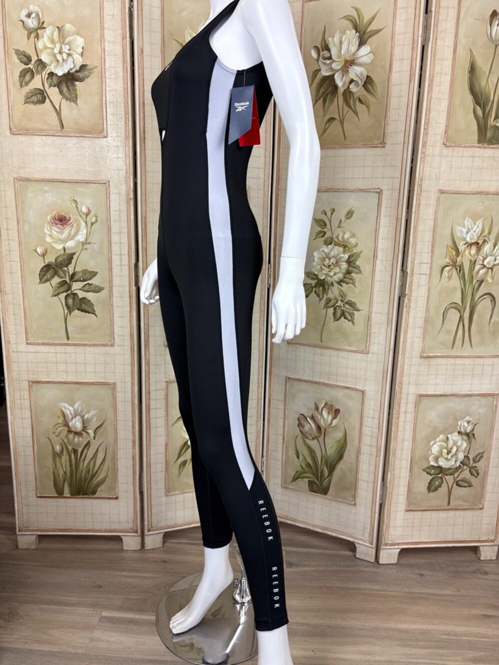 NWT Reebok Full Body Jumpsuit - Picture 3 of 6